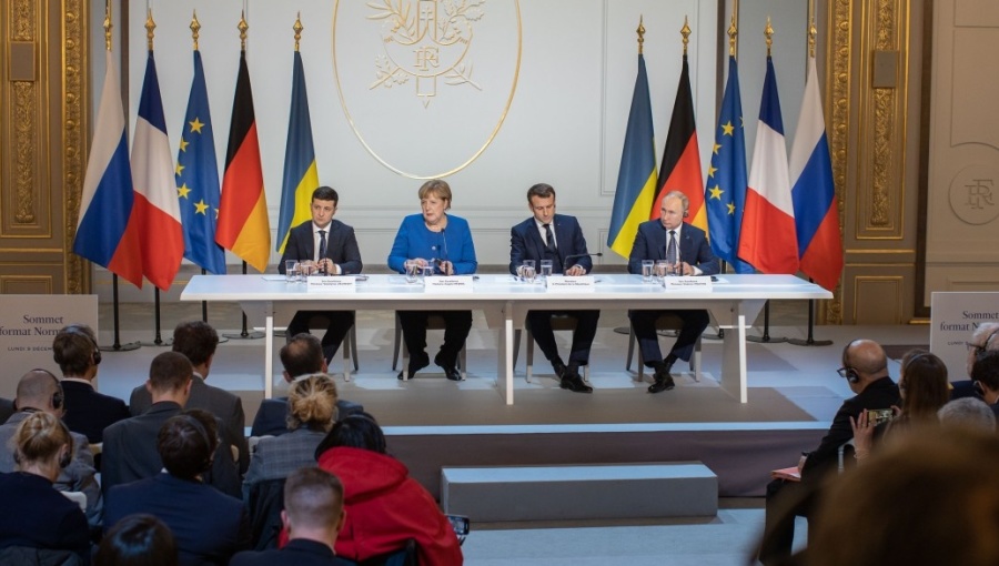 Minsk agreements cannot be implemented and the signatories of these agreements know about that. But they continue to play politics. Part&nbsp;1.