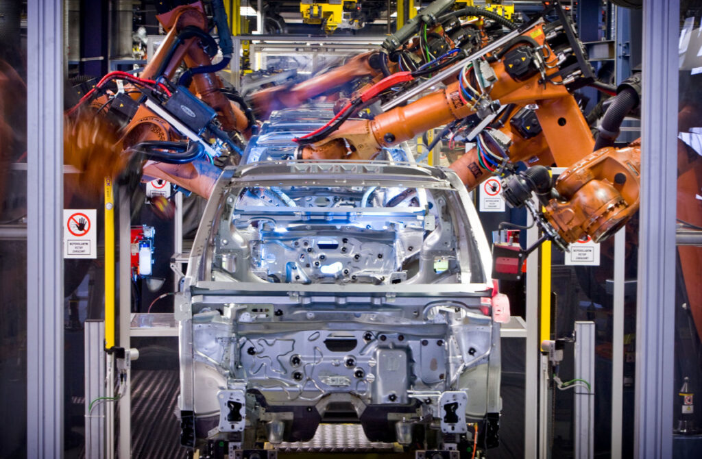 Slovakia pioneers help to Ukraine whilst struggling with a fragile economy